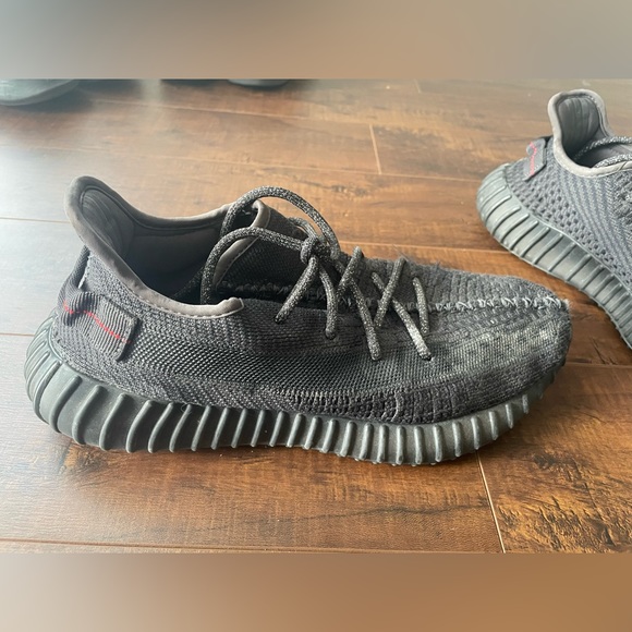 Yeezy’s Reflective Men’s - Picture 4 of 15